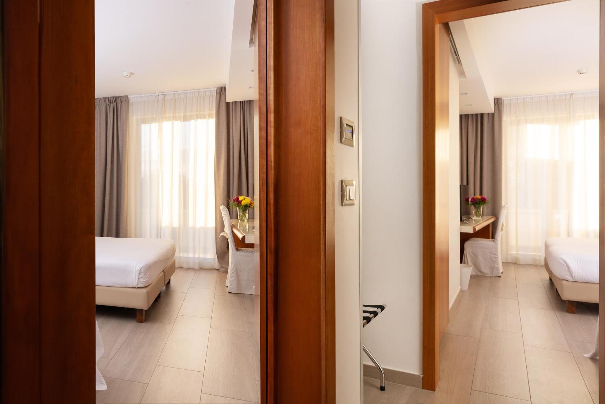 D'aragona Hotel 4*