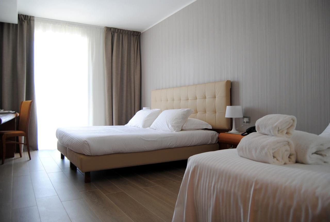 D'aragona Hotel